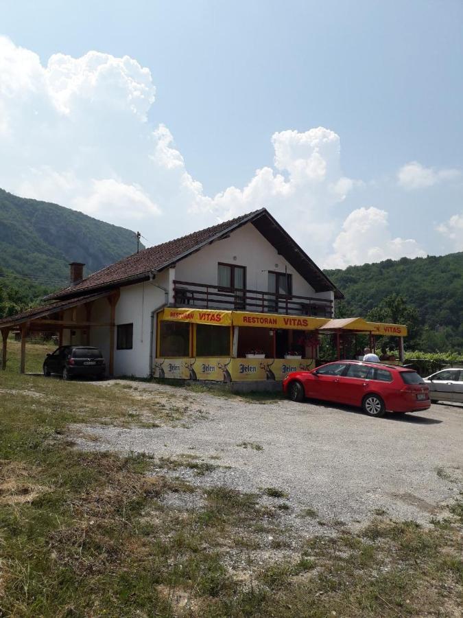Prenociste Vitas Bed and Breakfast Miljevina Exterior foto