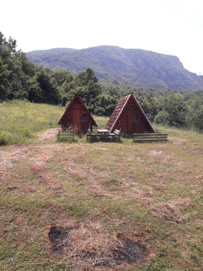 Prenociste Vitas Bed and Breakfast Miljevina Exterior foto