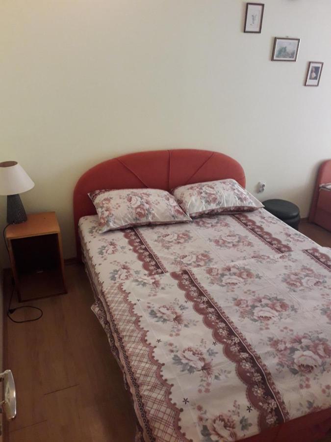 Prenociste Vitas Bed and Breakfast Miljevina Exterior foto