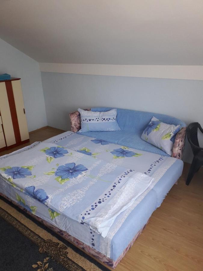 Prenociste Vitas Bed and Breakfast Miljevina Exterior foto